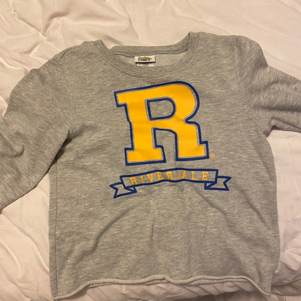 RiverDale cropped Large long sleeve shirt